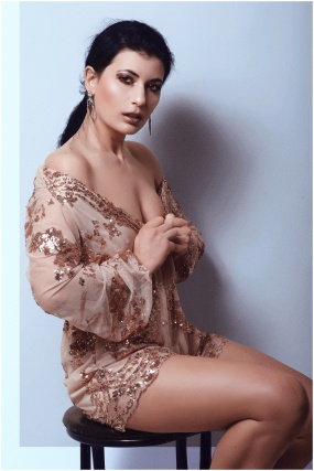 欧洲大胆熟女少妇人体图片